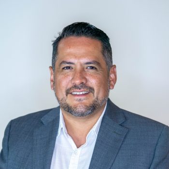 Alfredo Houston Real Estate Agent Headshot v2